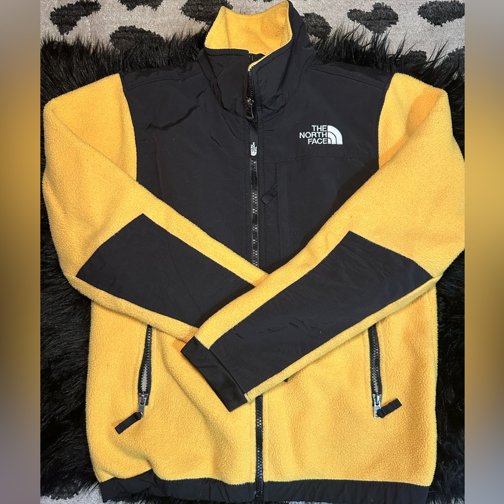 Girl’s NorthFace Denali
